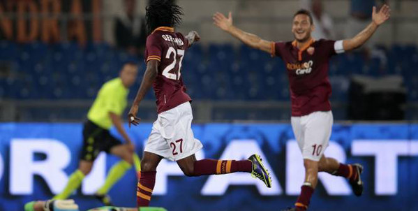 gervinho_corsa_spalle_indica_totti