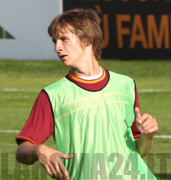 jedvaj_mezza_figura_FRATINO_VERDE_allenamento_riscone_140713_MANCINI