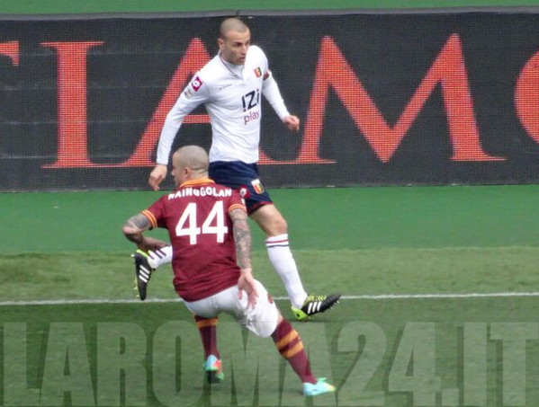 nainggolan_spalle_azione_roma_genoa_120114