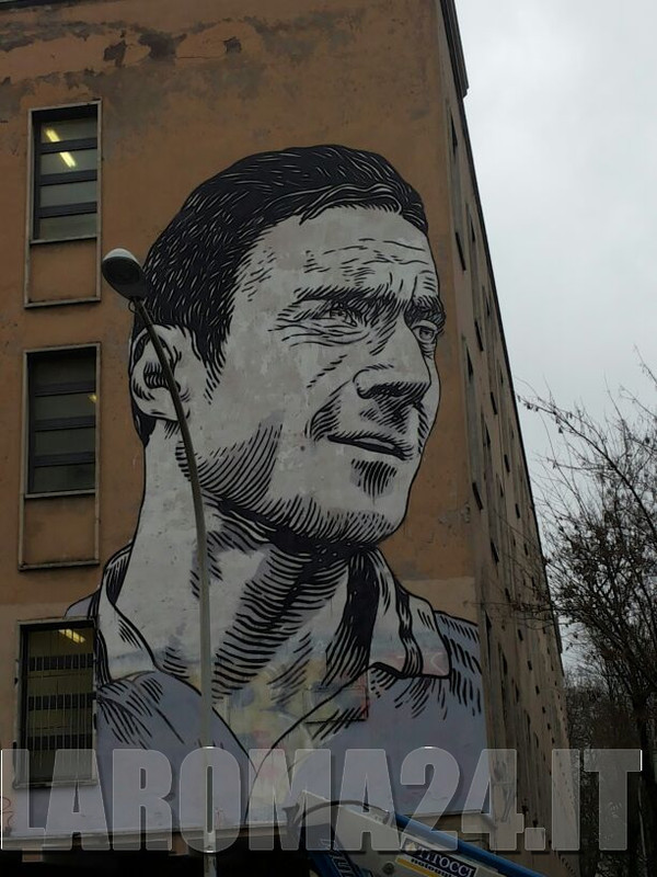 totti Murales_San_Giovanni2