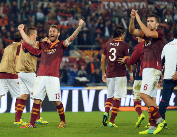 de_rossi_esulta_strootman_roma_napoli