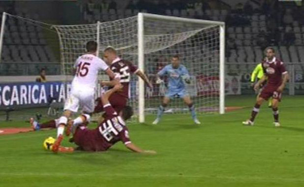 rigore pjanic mancato torino roma