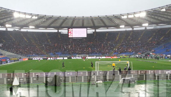 riscaldamento portieri da curva roma parma