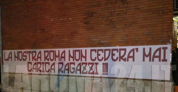 striscione a via vetulonia 070314 mancini