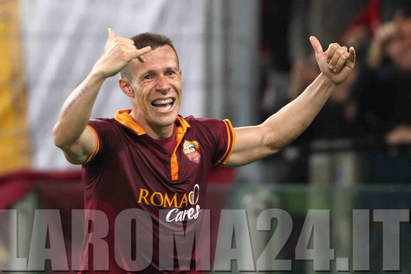 taddei mezzo pp esultanza roma parma 020414 mancini