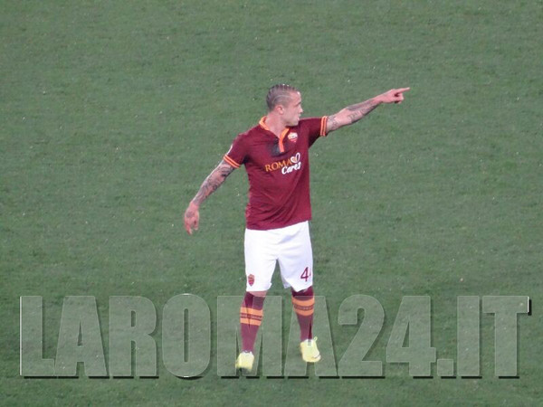 Nainggolan_2