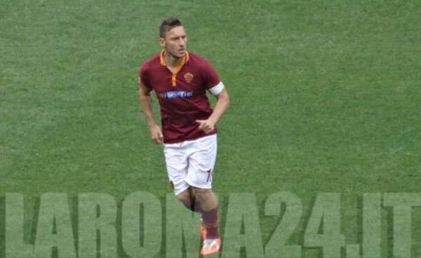 totti tutta figura piccola