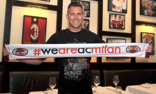 MENEZ_SCIARPA_MILAN