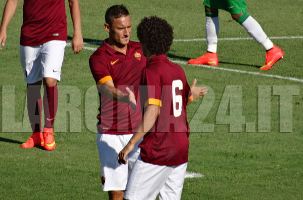 totti ucan esultanza gol