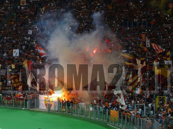 Curva Sud Presentazione Roma Fenerbahce 19.08.14