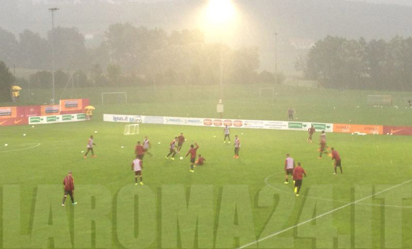 allenamento possesso palla diluvio