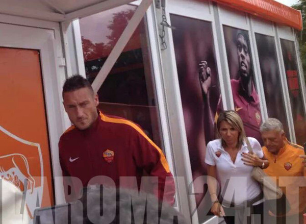 totti nike store bad waltersodrf