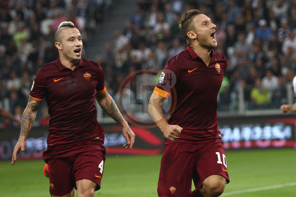 TOTTI NAINGGOLAN ESULTANZA JUVE ROMA MANCINI