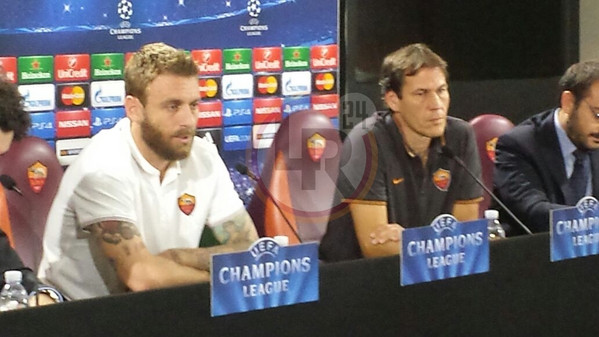 conf stampa de rossi garcia pre bayern lr24