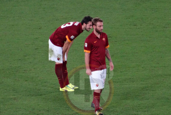 de rossi astori tutta figura