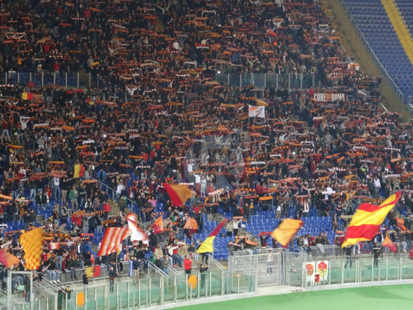 sciarpata curva roma cesena lr24