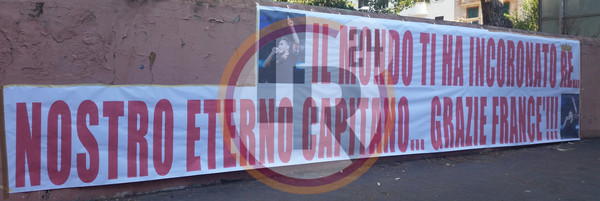 striscione totti 3_10_2014