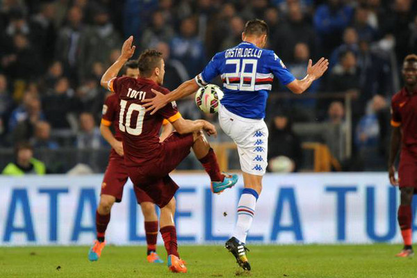 totti gastaldello spalle samp roma