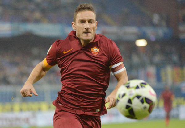 totti mezzo pp palla