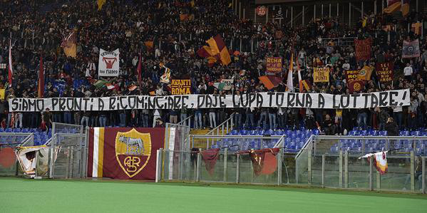 striscione pronti a ricominciare roma toro