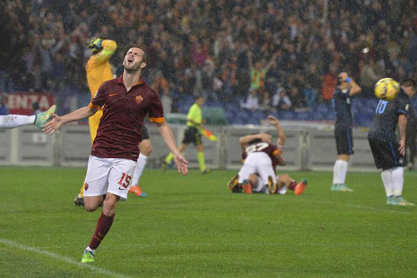 Roma-Inter 4-2, spettacolo all'Olimpico