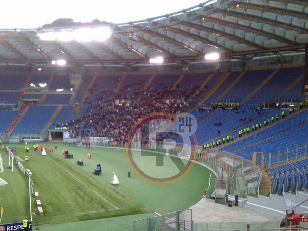 TIFOSI FEYENOORD STADIO LR24