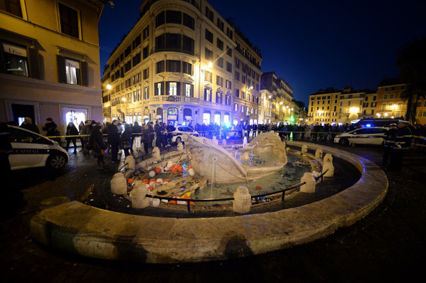 ITALY-FBL-FANS-CLASH-NETHERLAND