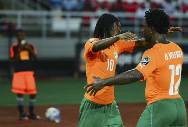 gervinho bony abbraccio costa d'avorio