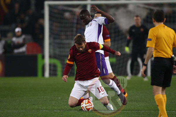 DE ROSSI BABACAR AZIONE ROMA FIORE 190315 MANCINI