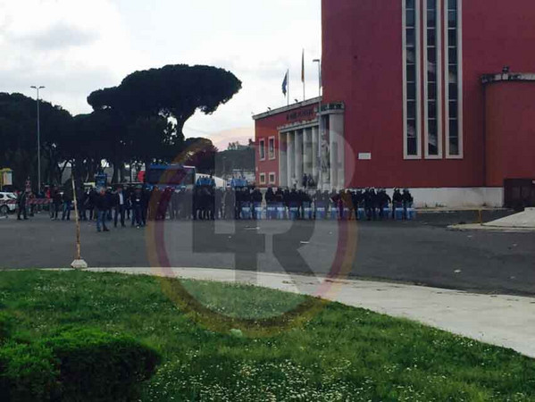 polizia obelisco presidio