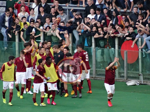 roma lazio primavera esultanza sotto la curva (3)