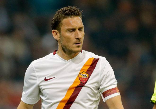 totti disappunto bianco