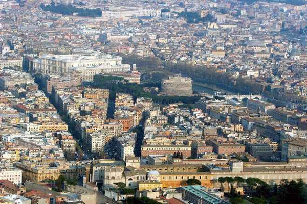 FRANCESCO TOIATI ROMA VISTA DA ELICOTTERO NELLA FOTO