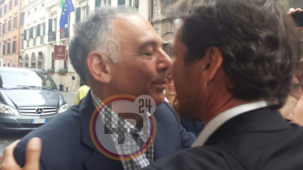 pallotta garcia abbraccio