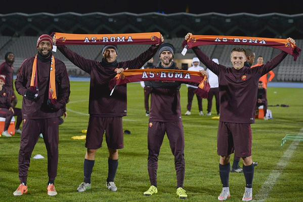 tournée australia allenamento totti pjanic anocic maicon sciarpe