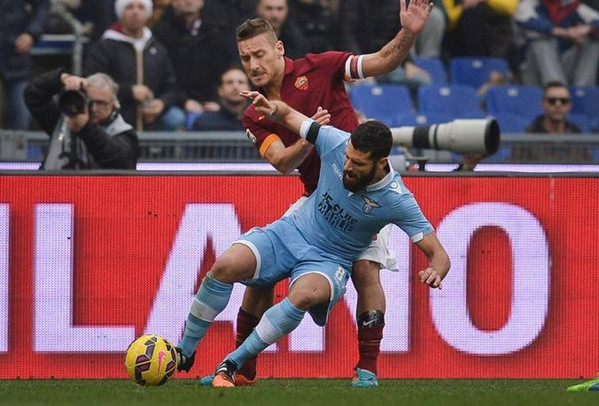 Roma-Lazio-2-2-Totti-senza-selfie-e-Candreva