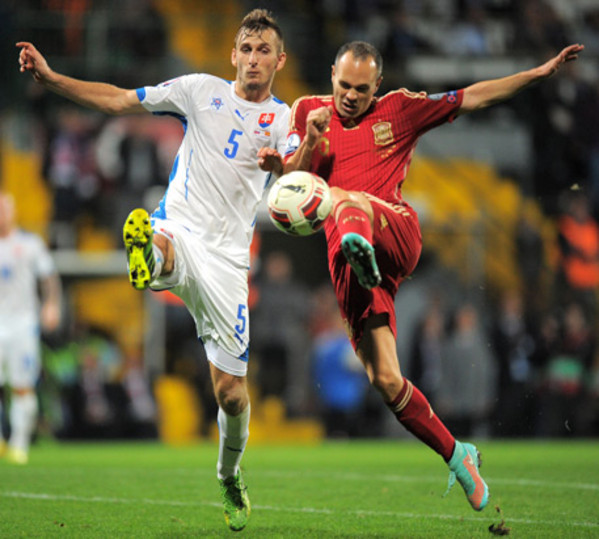 gyomber slovacchia spagna vs iniesta