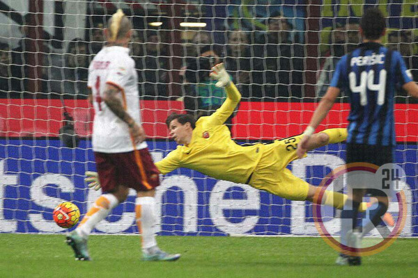 inter roma tuffo szczesny gol medel lr24