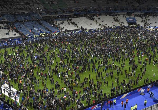 STADE DE FRANCE ATTENTATI 14 NOV