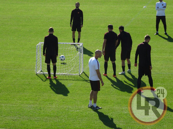 trigoria gruppo in campo lr24