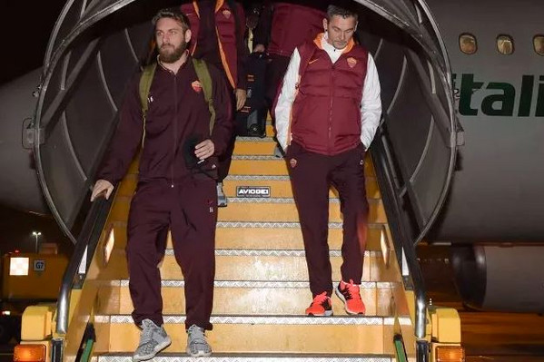 de rossi arrivo a verona_foto sito roma