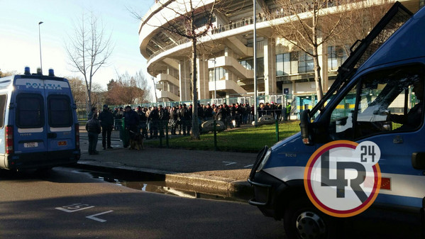 polizia esterno bentegodi_lr24