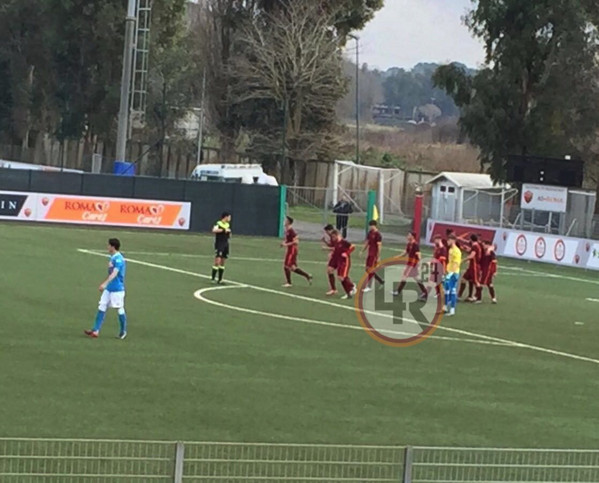 primavera festeggia gol di livio_roma napoli lr24