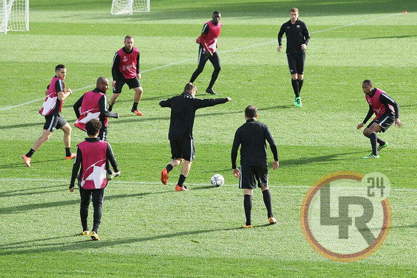 gruppo  allenamento Trigoria rifinitura pre Real 16.02.16