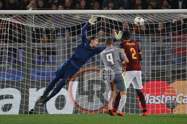 ROMA REAL SZCZESNY RUEDIGER BENZEMA 17022016 MANCINI