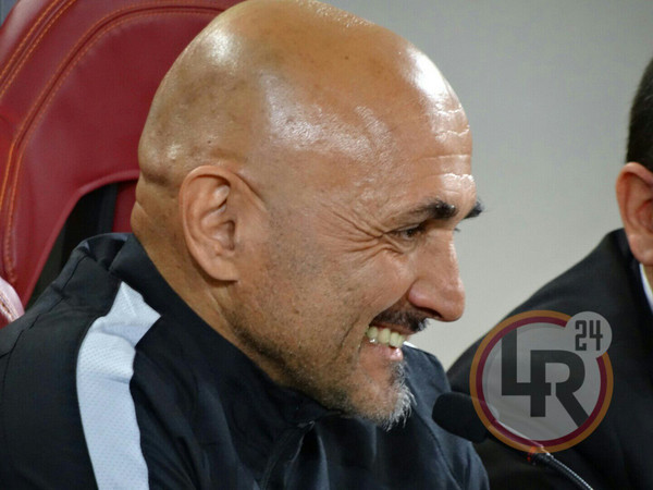 spalletti sorriso ampio profilo conf