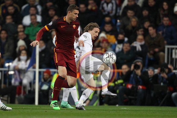 Dzeko contrasta Modric lr24