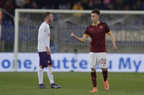 El Shaarawy esulta Roma-Fiorentina 04.03.16