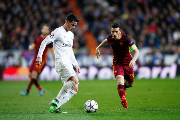 Real Madrid CF v AS Roma - UEFA Champions League Round of 16: Second Leg