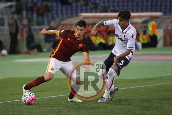 Perotti dribbling bologna